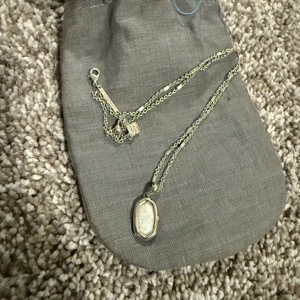 Kendra Scott Silver Necklace with Iridescent Pendant - Picture 1 of 5